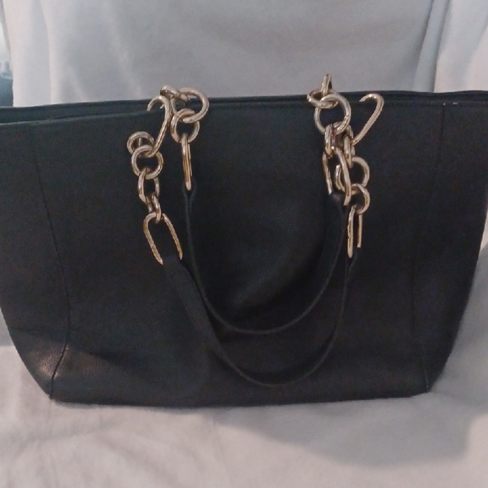 Apt.9 Kohls Black With Gold Chain Link Straps Handbag
